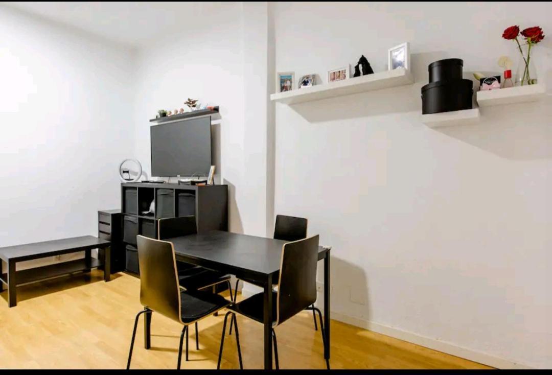 Comoda Habitacion مدريد المظهر الخارجي الصورة